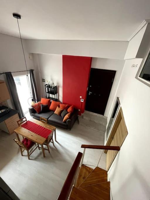 Comfy Apartment With Low Ceiling Attic Aten Exteriör bild